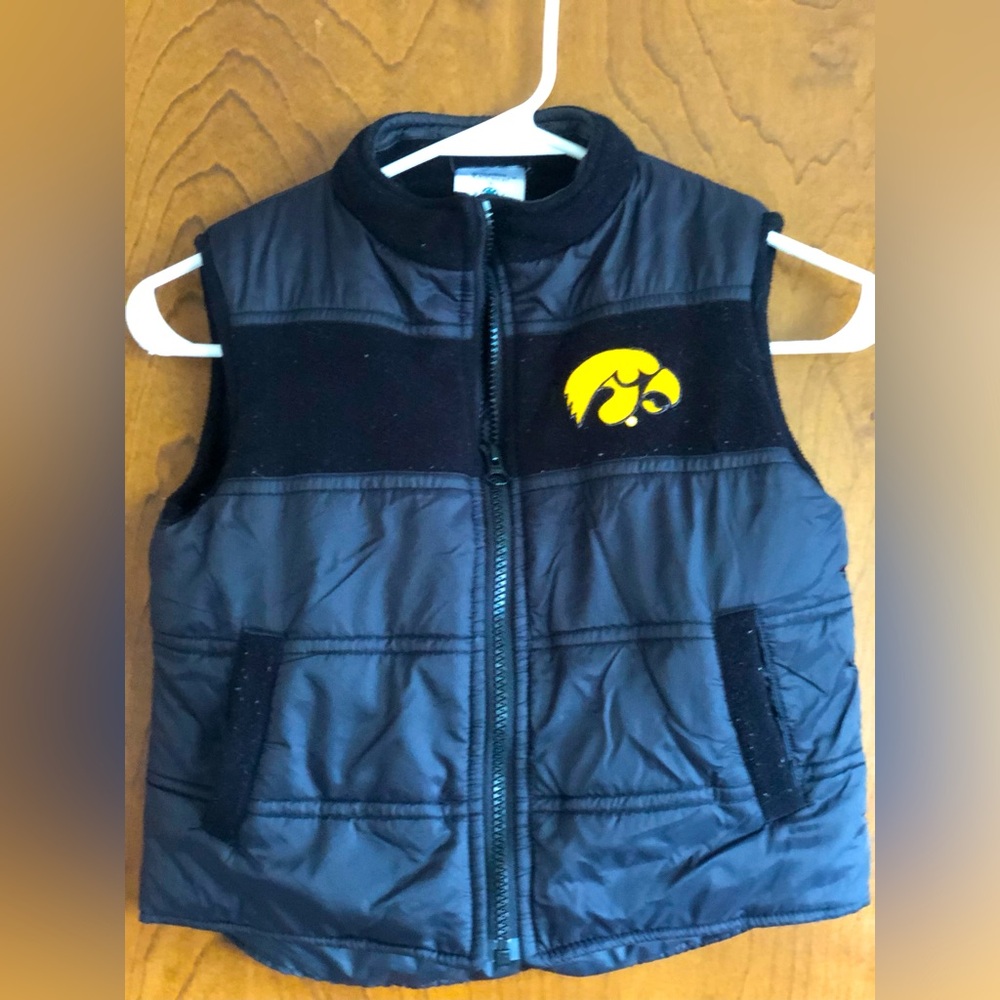 Iowa Hawkeyes Kids Insulated Vest